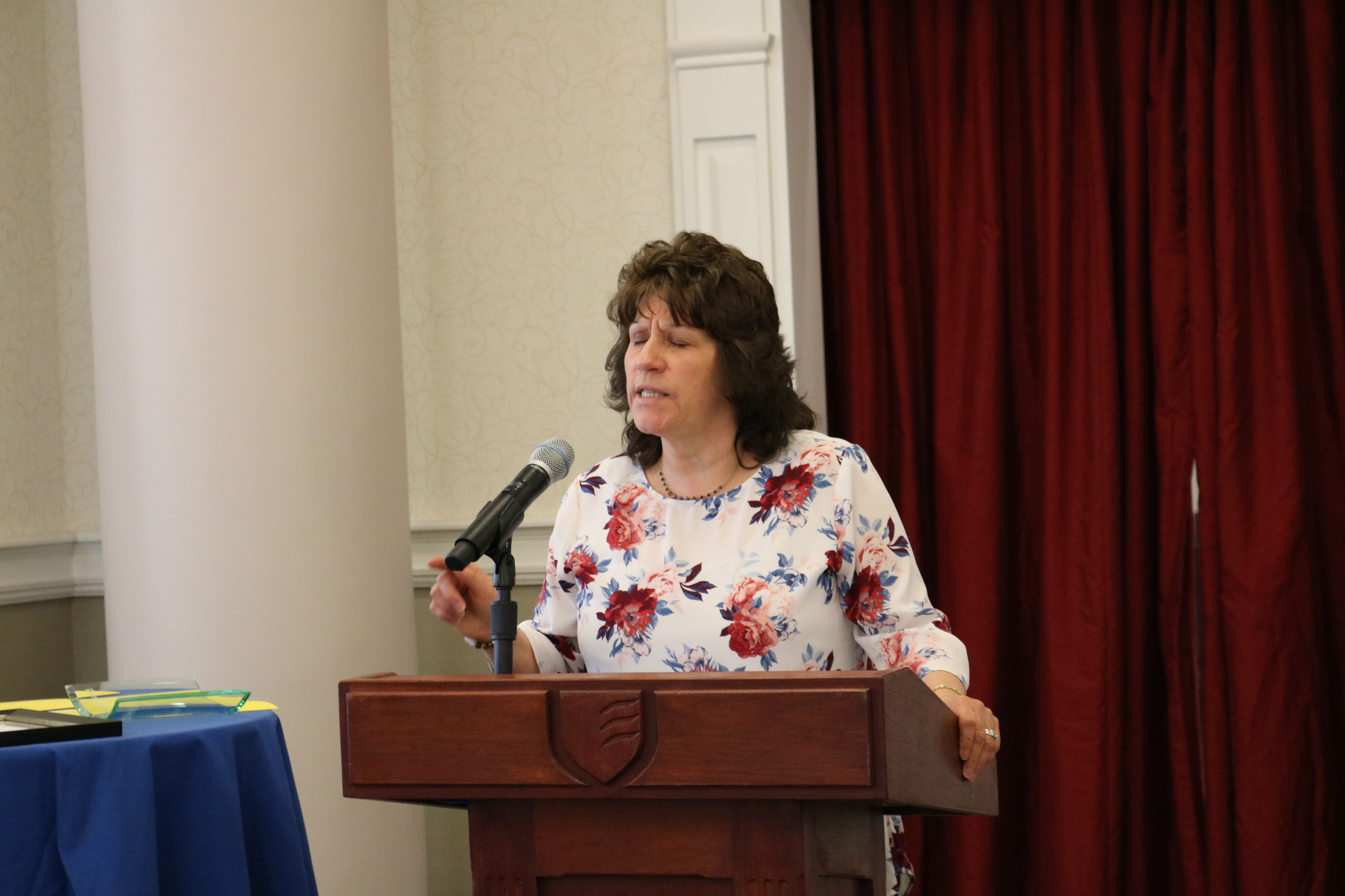 Annual Luncheon 2019 - Pastor Pam Schnelzer of the Salvation Army Opens the Luncheon with a Prayer